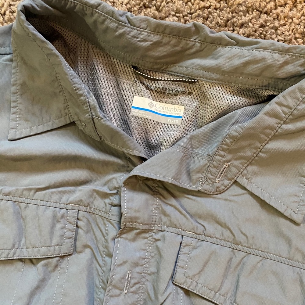 Columbia Button-Down - Picture 3 of 4